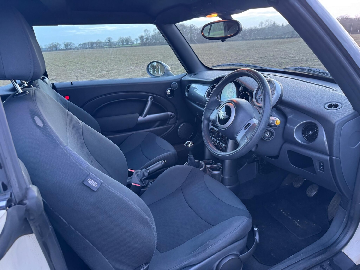 Used MINI Convertible 2007 for sale - 77710304: Photo 28