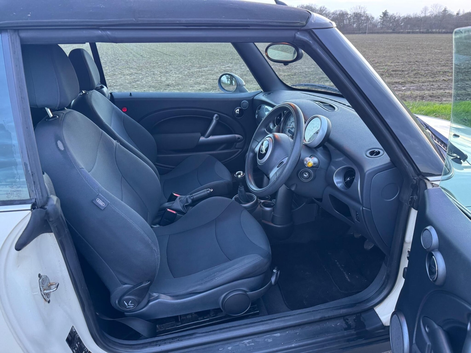 Used MINI Convertible 2007 for sale - 77710304: Photo 29