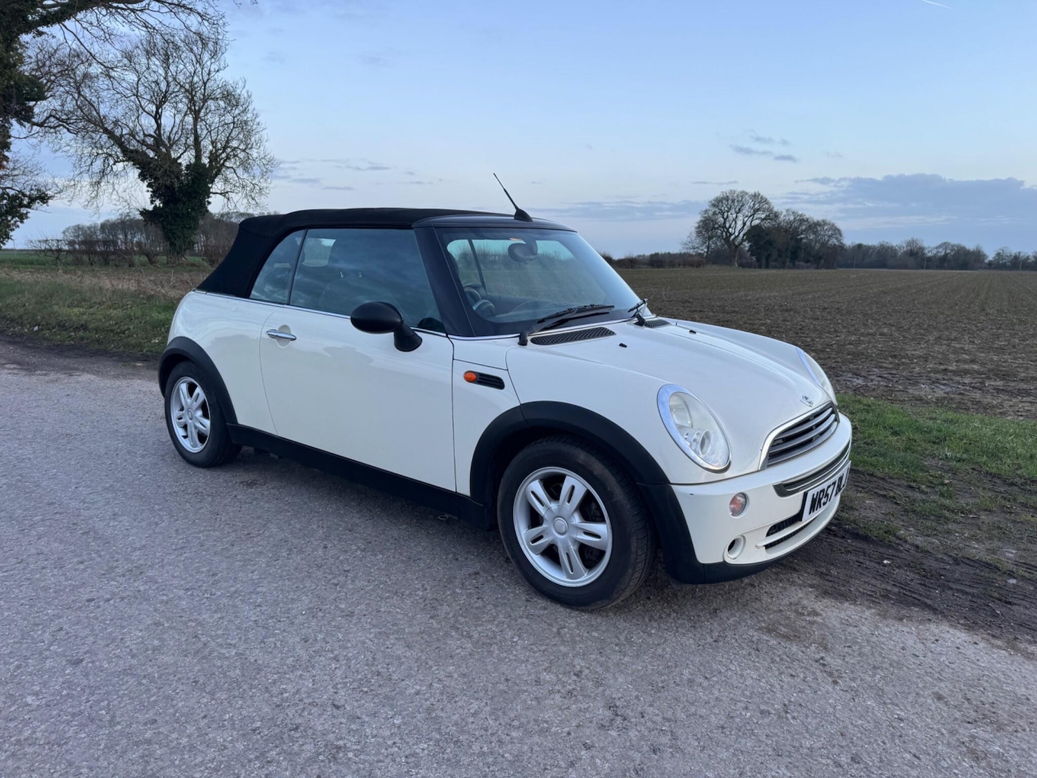 Used MINI Convertible 2007 for sale - 77710304: Photo 9