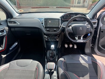 Used Peugeot 2008 2019 for sale - 79571991: Photo