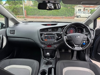 Used Kia Ceed 2014 for sale - 78412057: Photo