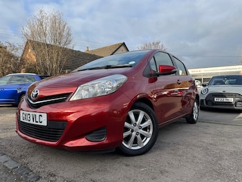 Used Toyota Yaris 2013 for sale - 77019964: Photo