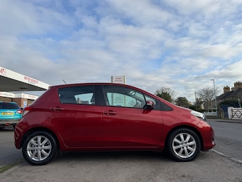 Used Toyota Yaris 2013 for sale - 77019964: Photo