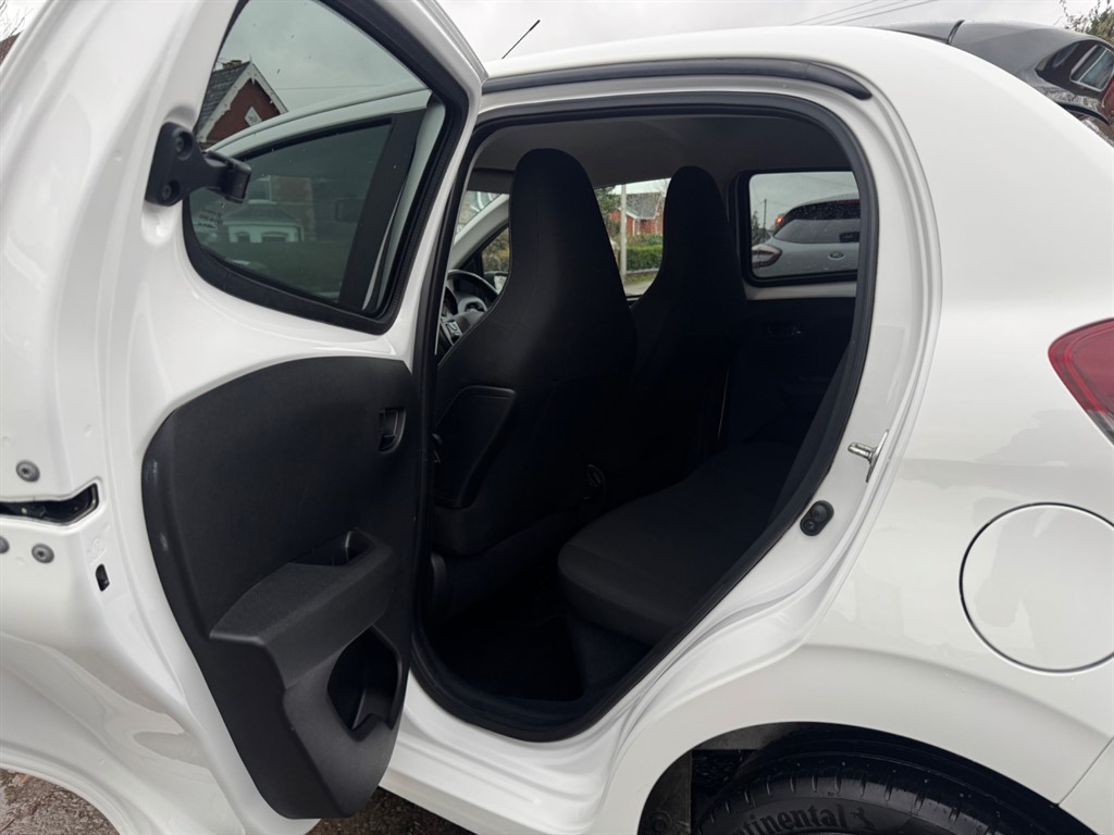 Used Peugeot 108 2021 for sale - 76889045: Photo 31