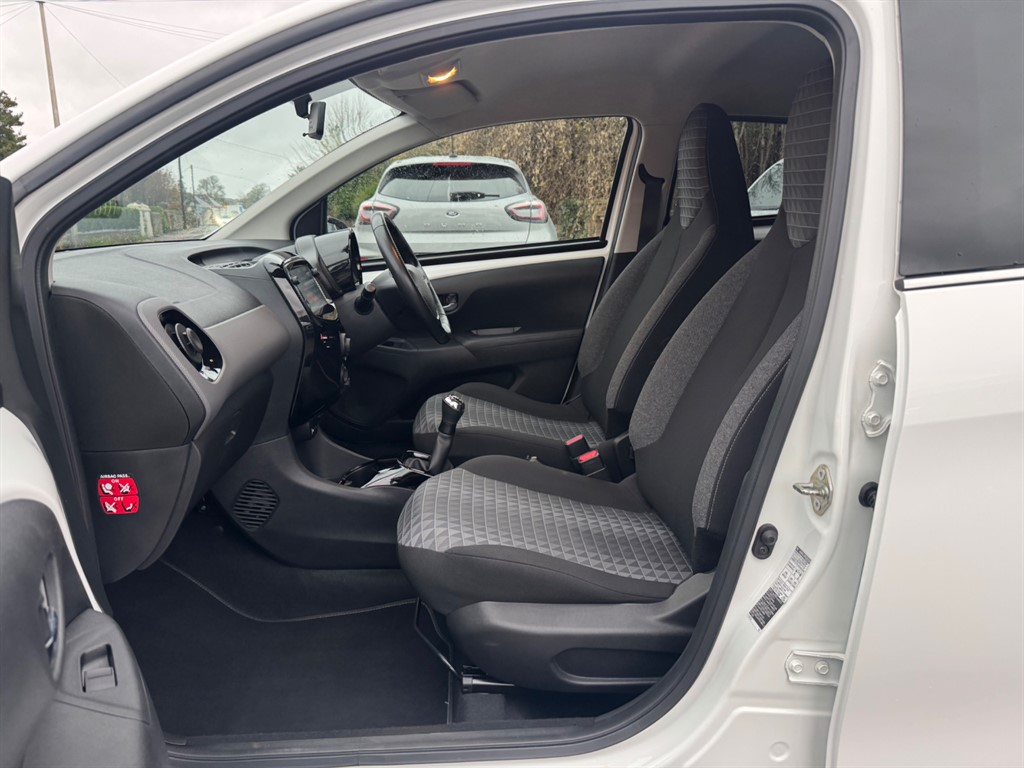 Used Peugeot 108 2021 for sale - 76889045: Photo 35