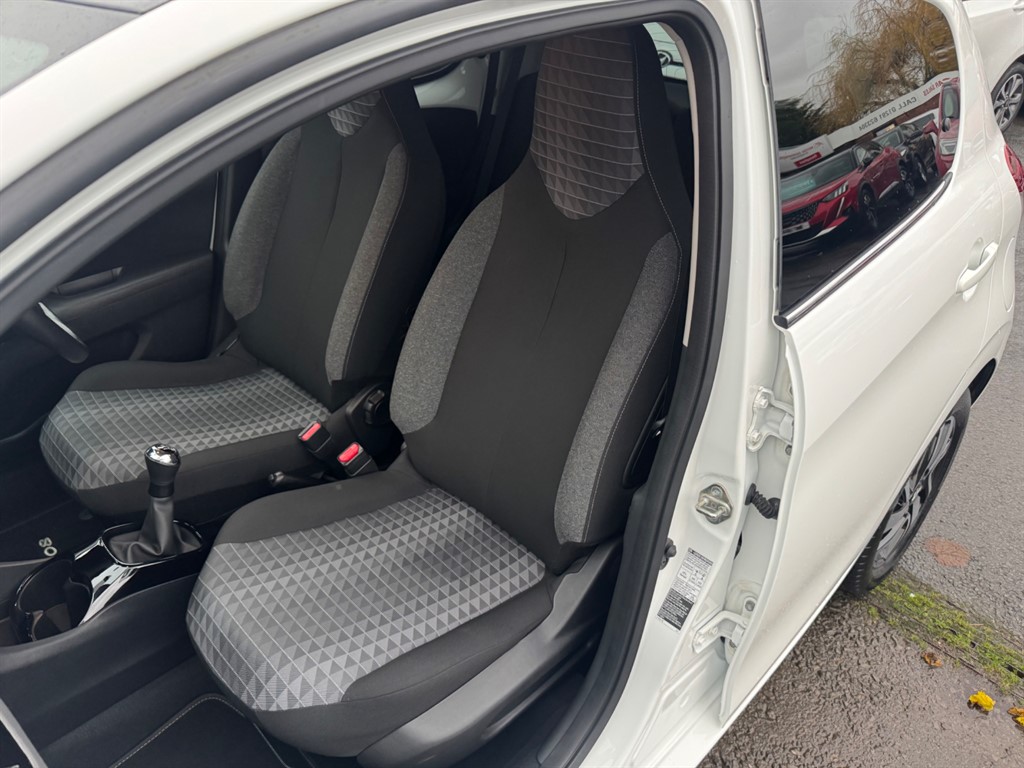 Used Peugeot 108 2021 for sale - 76889045: Photo 37