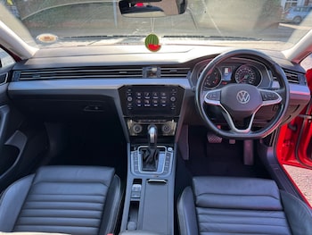 Used Volkswagen Passat 2022 for sale - 77435384: Photo