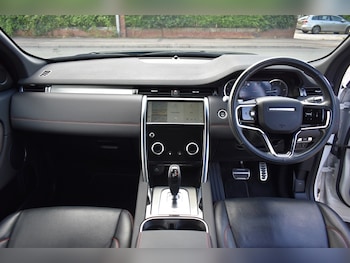 Used Land Rover Discovery Sport 2021 for sale - 75572083: Photo