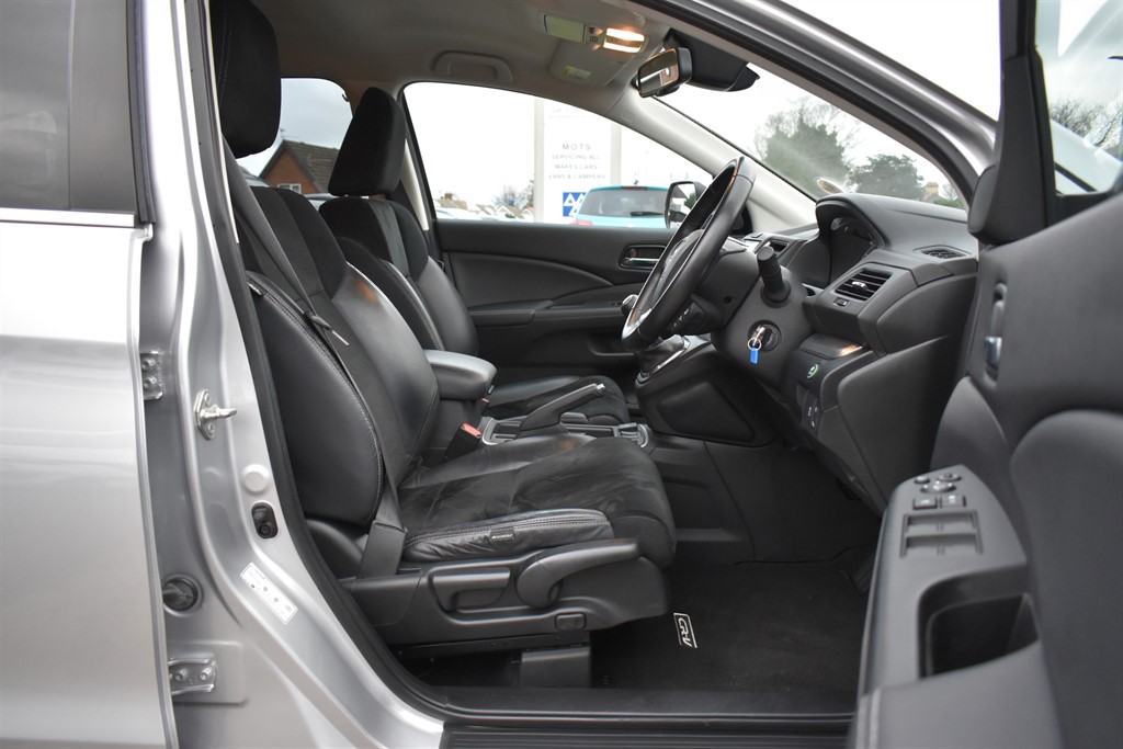 Used Honda CR-V 2015 for sale - 76915335: Photo 24