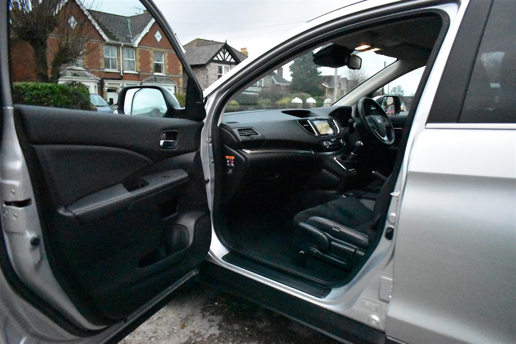 Used Honda CR-V 2015 for sale - 76915335: Photo 48