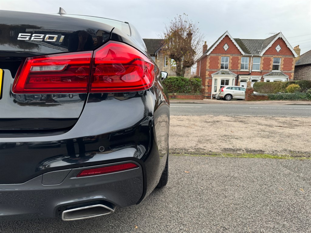 Used BMW 5 Series 2018 for sale - 76709748: Photo 32