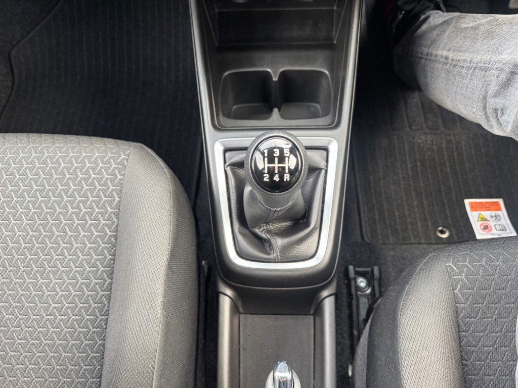 Used Suzuki Swift 2023 for sale - 76818096: Photo 18