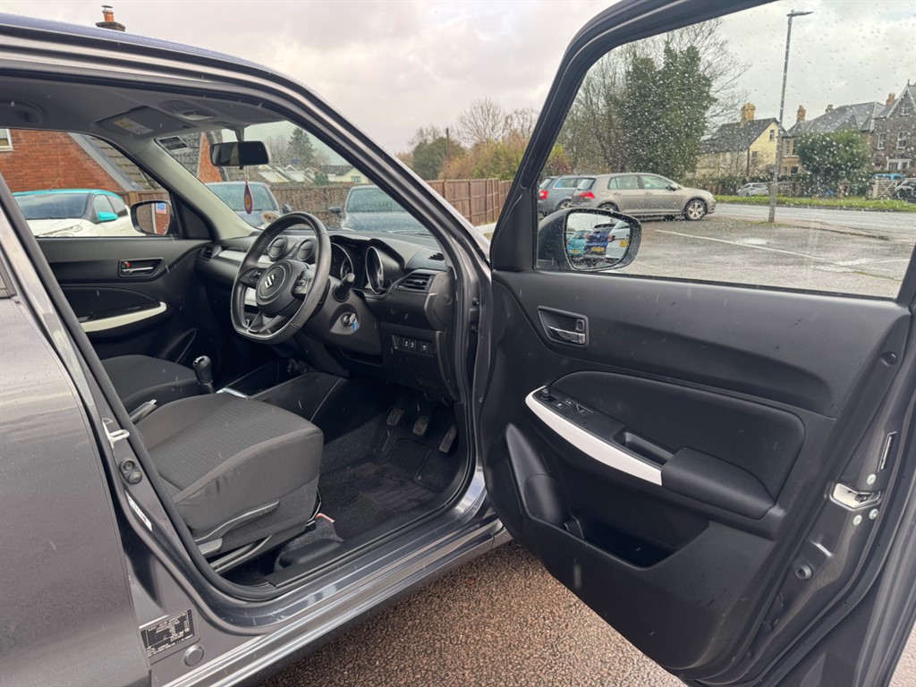 Used Suzuki Swift 2023 for sale - 76818096: Photo 22