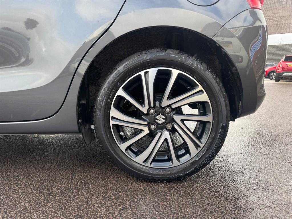 Used Suzuki Swift 2023 for sale - 76818096: Photo 33