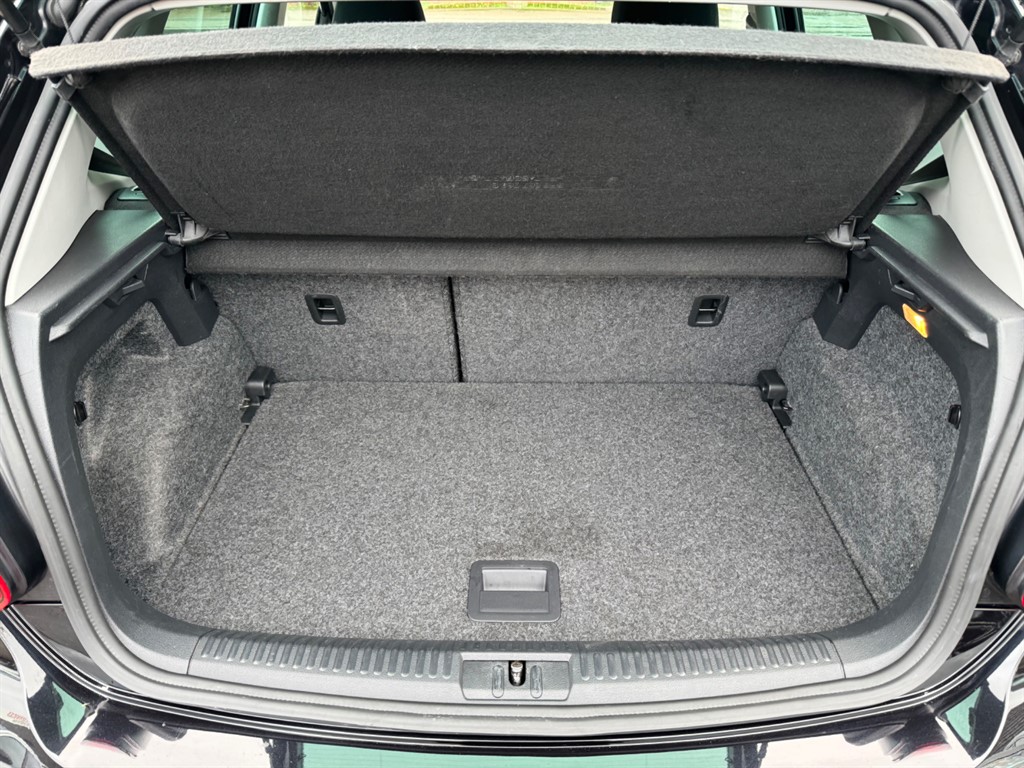 Used Volkswagen Polo 2016 for sale - 77399376: Photo 7