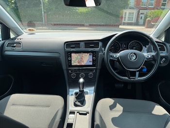 Used Volkswagen Golf 2018 for sale - 79243946: Photo