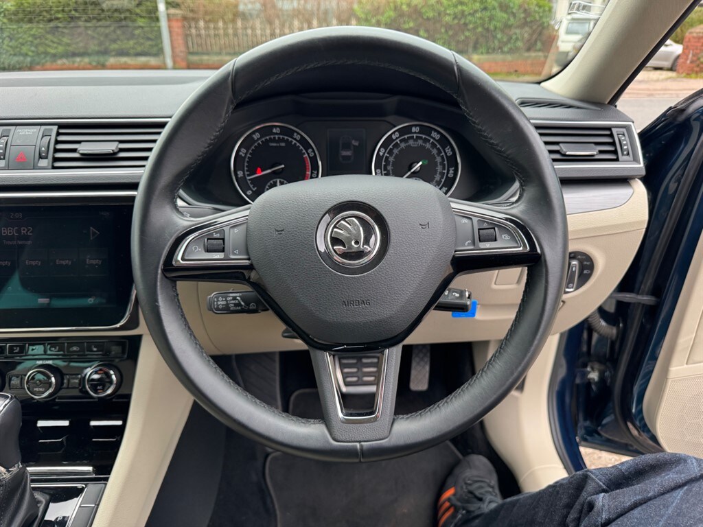 Used Skoda Superb 2017 for sale - 77665336: Photo 10