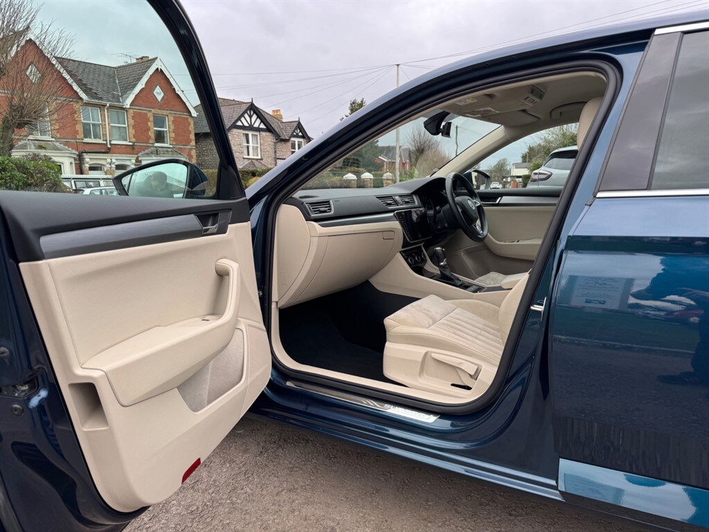 Used Skoda Superb 2017 for sale - 77665336: Photo 31