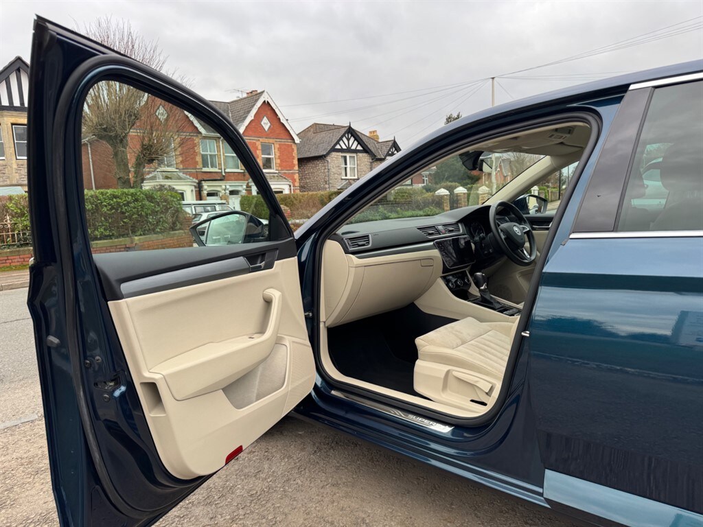 Used Skoda Superb 2017 for sale - 77665336: Photo 34