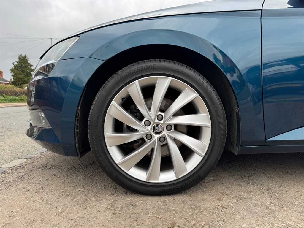 Used Skoda Superb 2017 for sale - 77665336: Photo 39