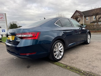 Used Skoda Superb 2017 for sale - 77665336: Photo