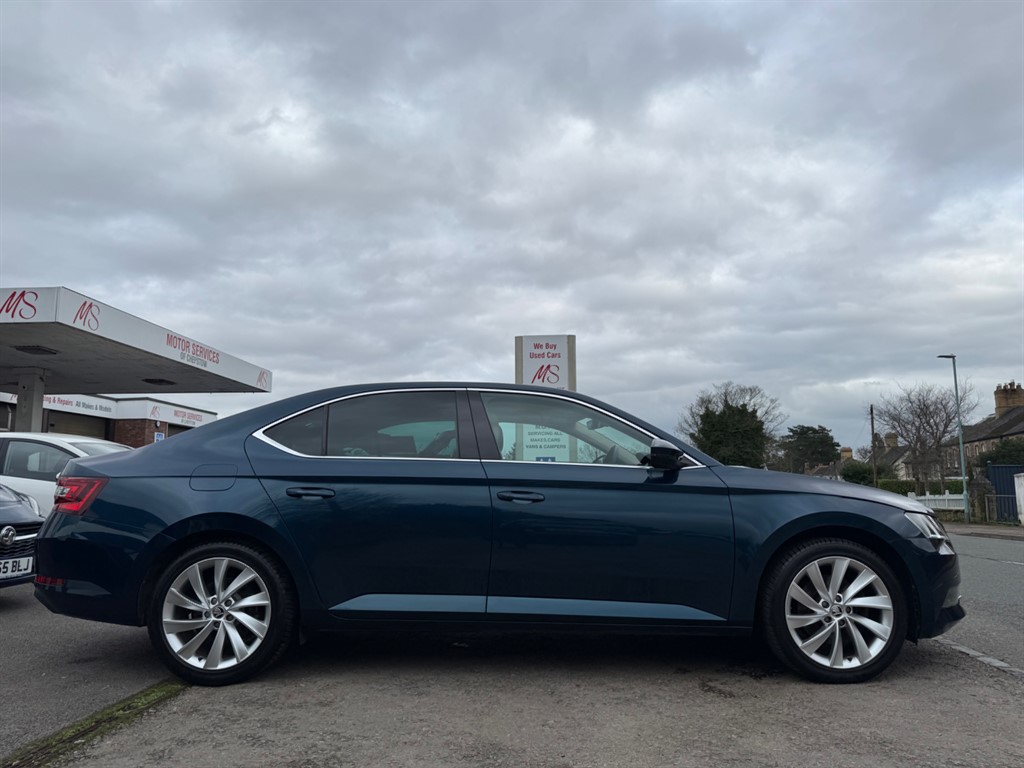 Used Skoda Superb 2017 for sale - 77665336: Photo 5