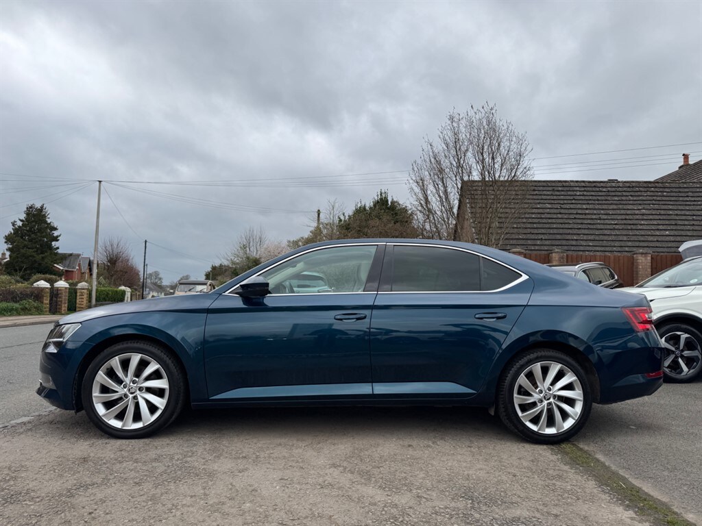 Used Skoda Superb 2017 for sale - 77665336: Photo 8