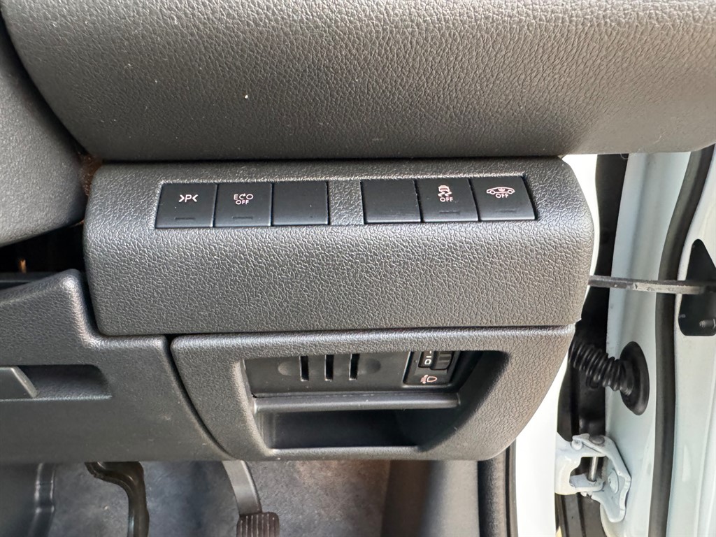 Used Peugeot 3008 2015 for sale - 76366697: Photo 23