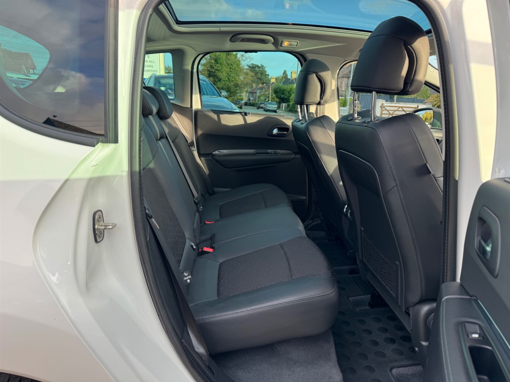 Used Peugeot 3008 2015 for sale - 76366697: Photo 6