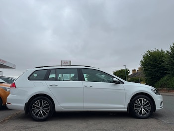 Used Volkswagen Golf 2018 for sale - 79363892: Photo