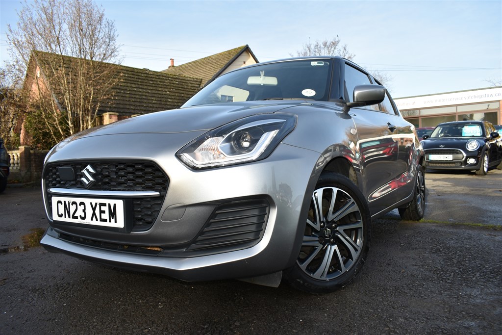 Used Suzuki Swift 2023 for sale - 76933392: Photo 2