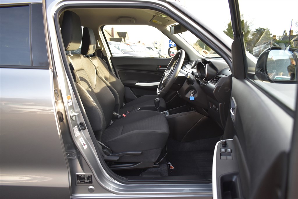 Used Suzuki Swift 2023 for sale - 76933392: Photo 27