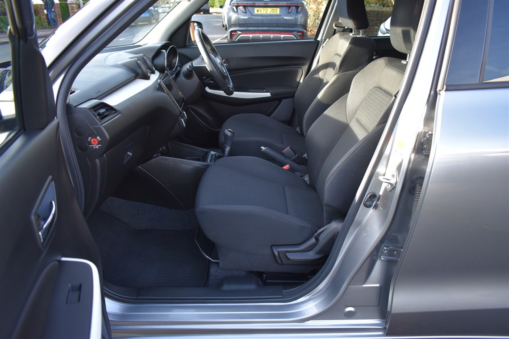 Used Suzuki Swift 2023 for sale - 76933392: Photo 38