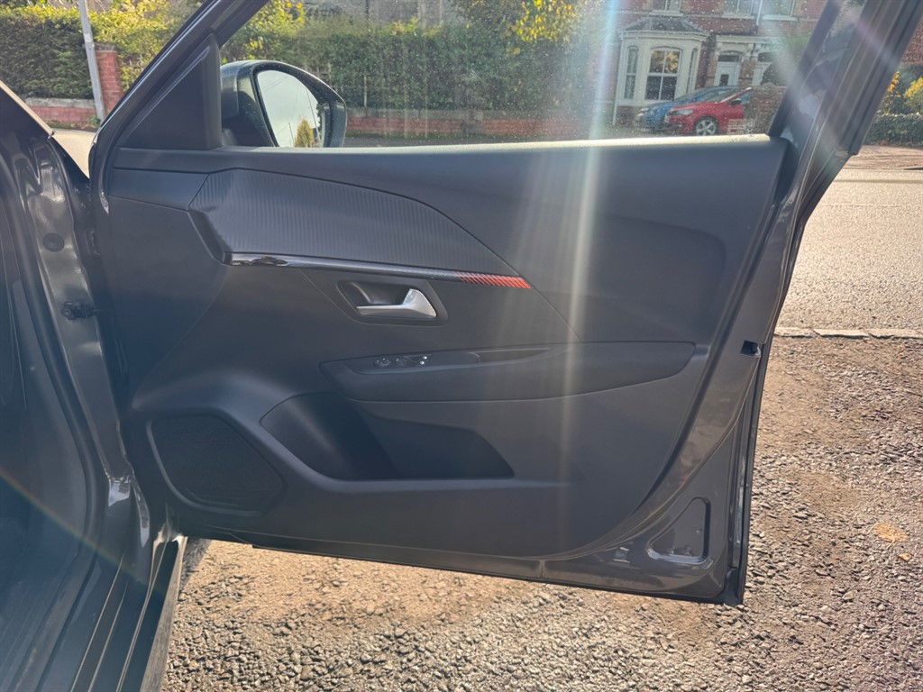 Used Peugeot 208 2020 for sale - 76438260: Photo 27