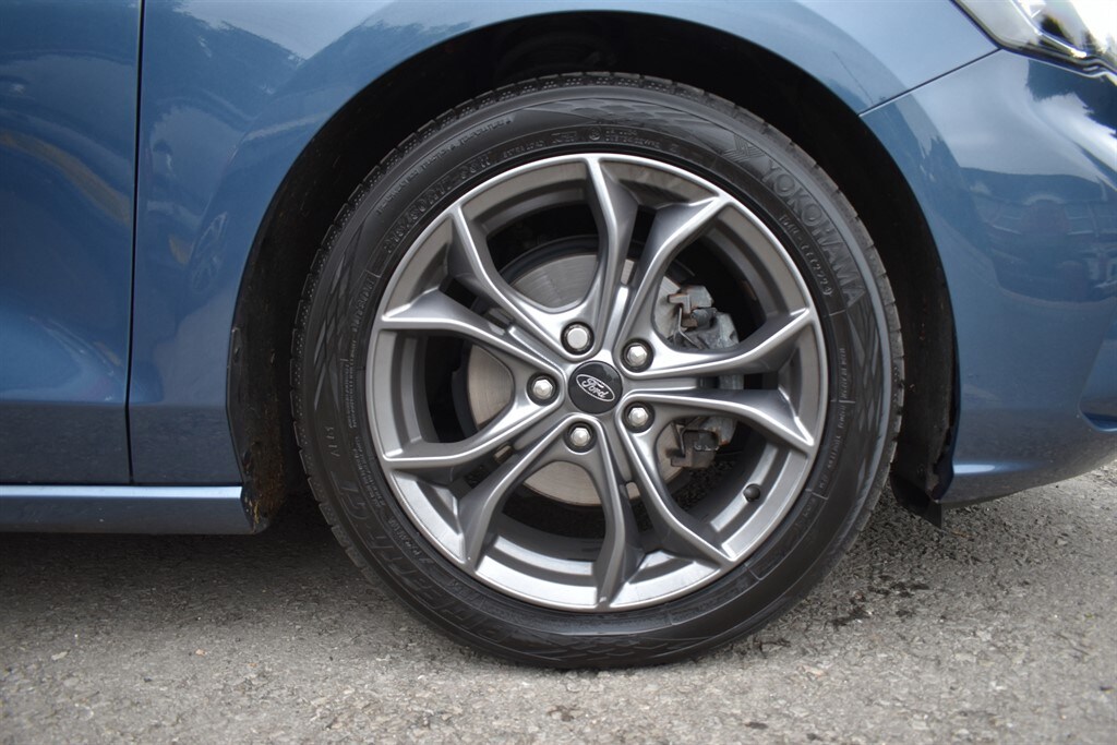 Used Ford Focus 2021 for sale - 76229504: Photo 12