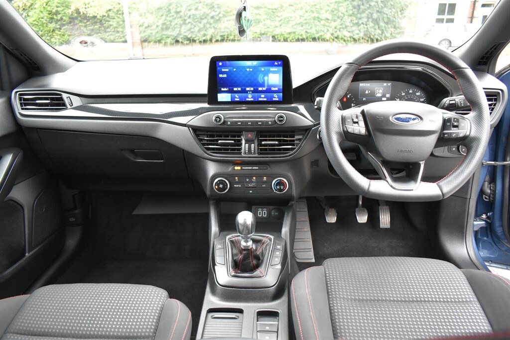 Used Ford Focus 2021 for sale - 76229504: Photo 3