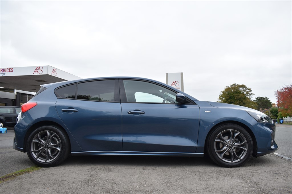 Used Ford Focus 2021 for sale - 76229504: Photo 4