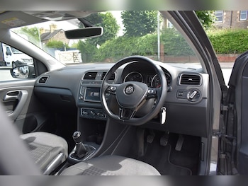 Used Volkswagen Polo 2017 for sale - 75066473: Photo