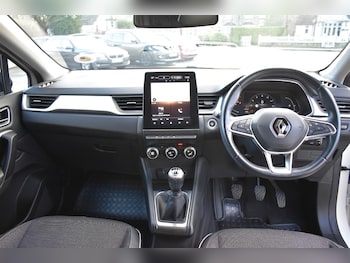 Used Renault Captur 2020 for sale - 76971656: Photo