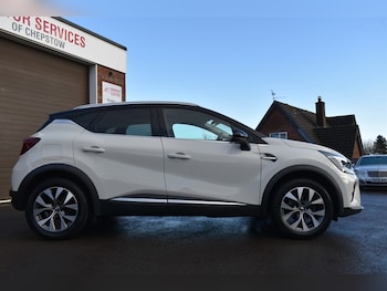 Used Renault Captur 2020 for sale - 76971656: Photo