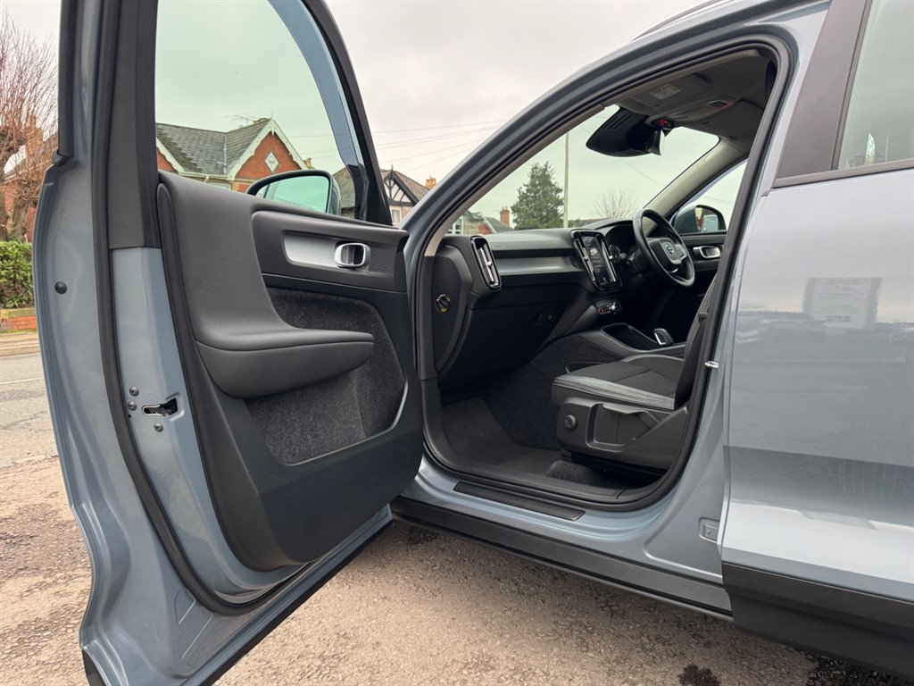 Used Volvo XC40 2019 for sale - 77339749: Photo 33