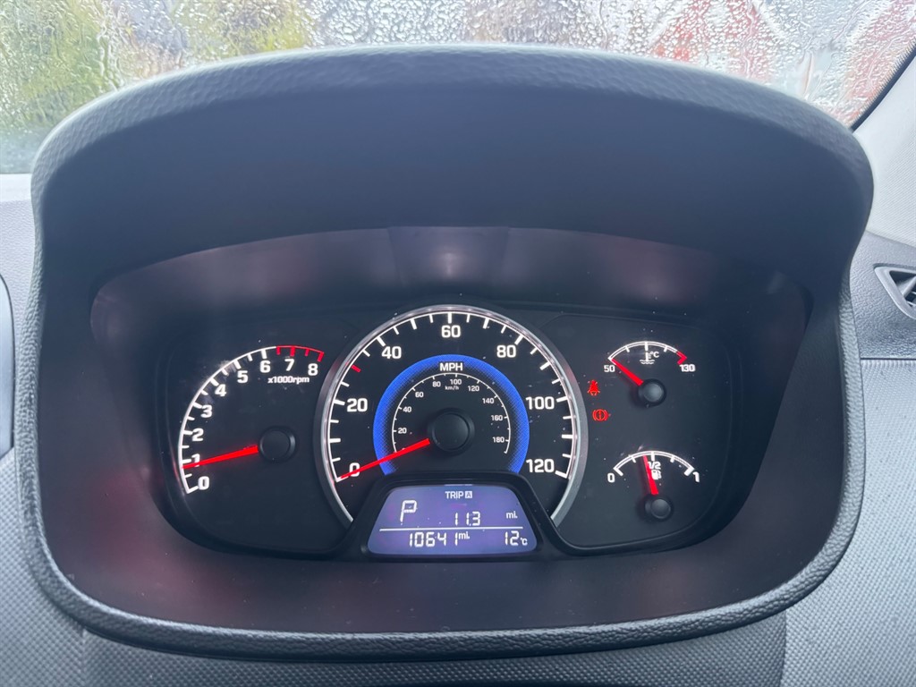 Used Hyundai i10 2017 for sale - 76722489: Photo 17