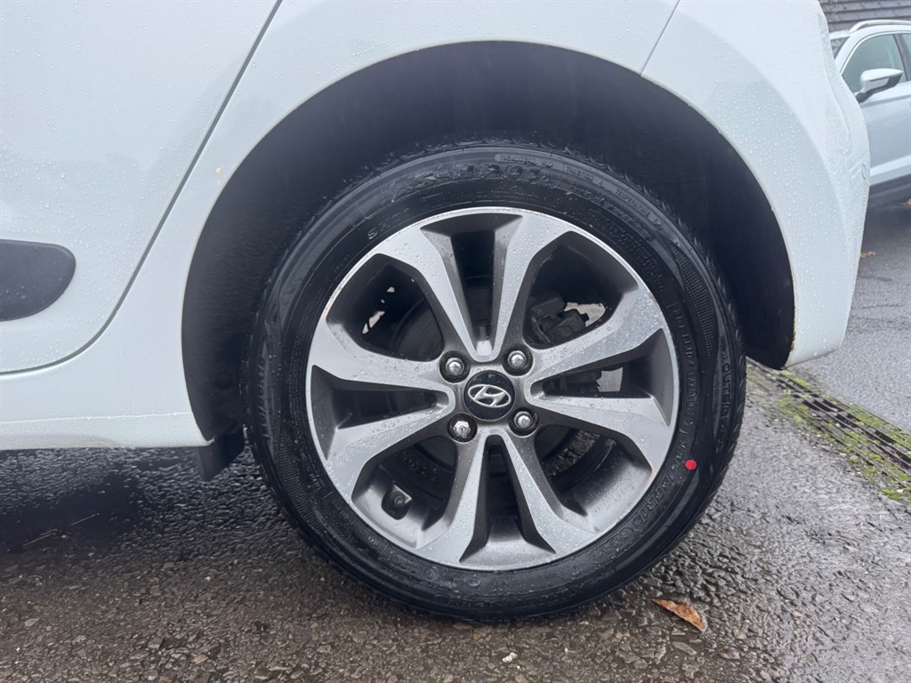 Used Hyundai i10 2017 for sale - 76722489: Photo 32