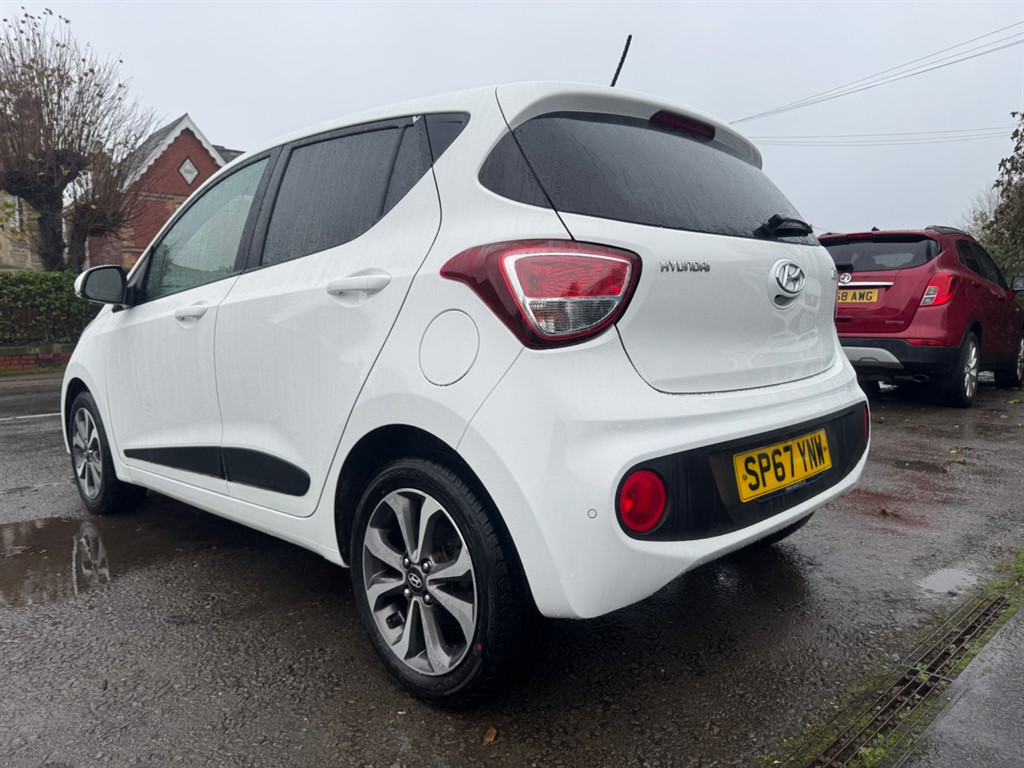 Used Hyundai i10 2017 for sale - 76722489: Photo 9