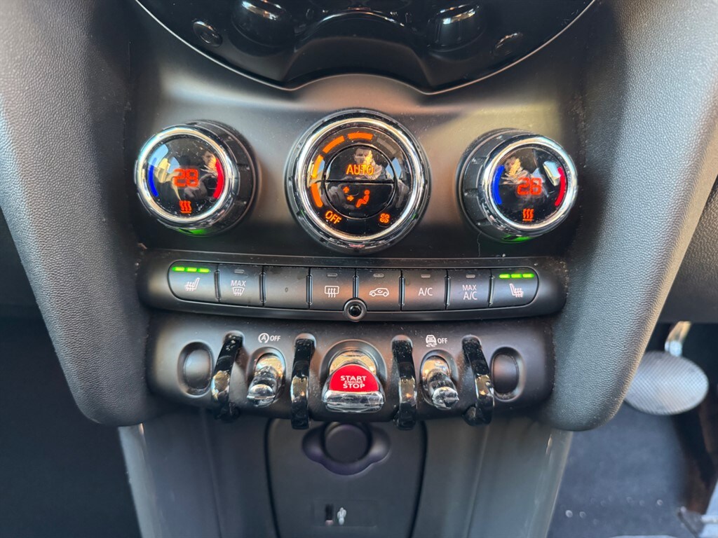 Used MINI Hatch 2019 for sale - 76628481: Photo 13