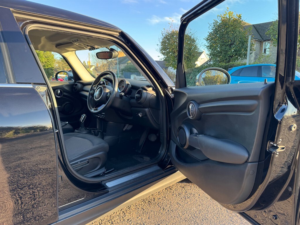 Used MINI Hatch 2019 for sale - 76628481: Photo 18