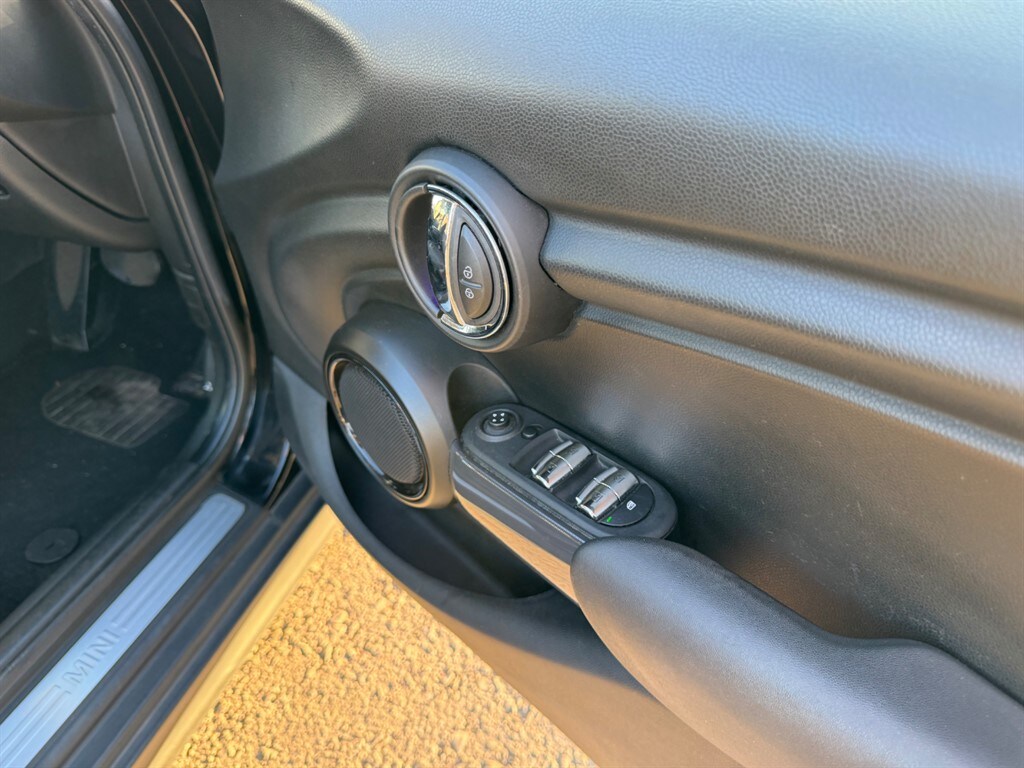 Used MINI Hatch 2019 for sale - 76628481: Photo 19