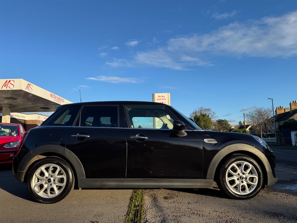 Used MINI Hatch 2019 for sale - 76628481: Photo 8