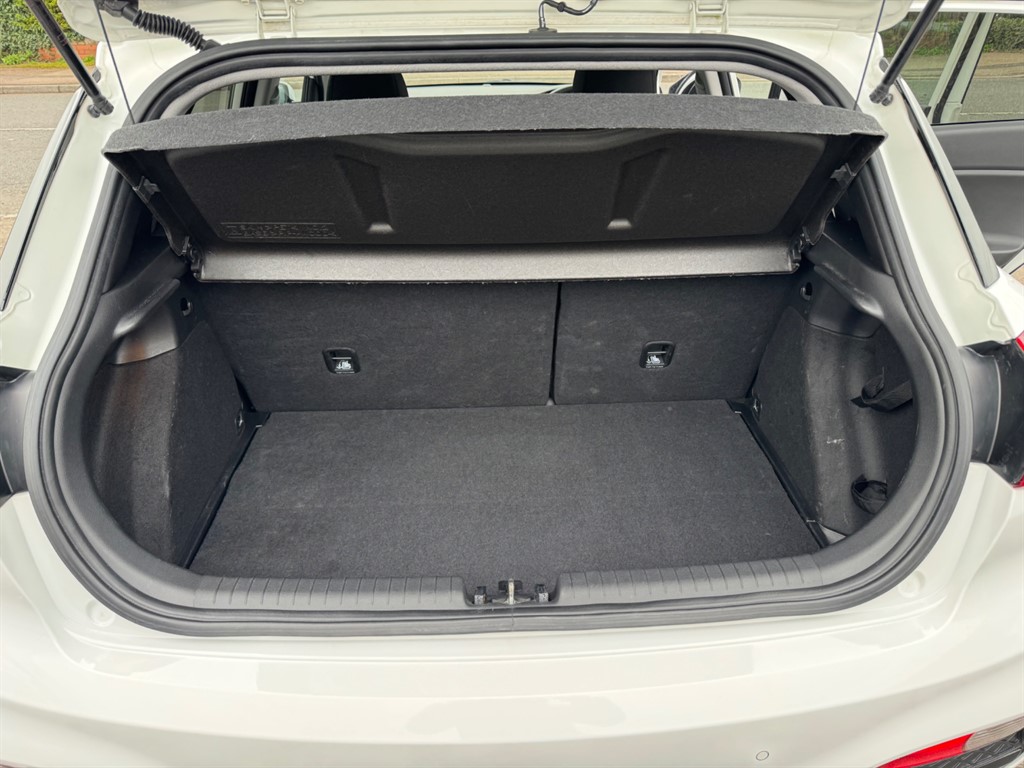 Used Hyundai i20 2019 for sale - 78103398: Photo 4