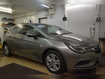 Used Vauxhall Astra 2017 for sale - 76960367: Photo